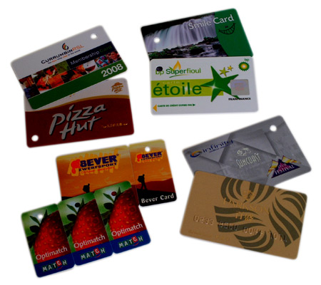 Plastic kaarten, bankkaarten; beide zijden quadri full color bedrukt